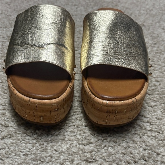 Kurt Geiger 'London Maci' Metallic Flatform Sandals with a cork platform sole - Picture 9 of 12